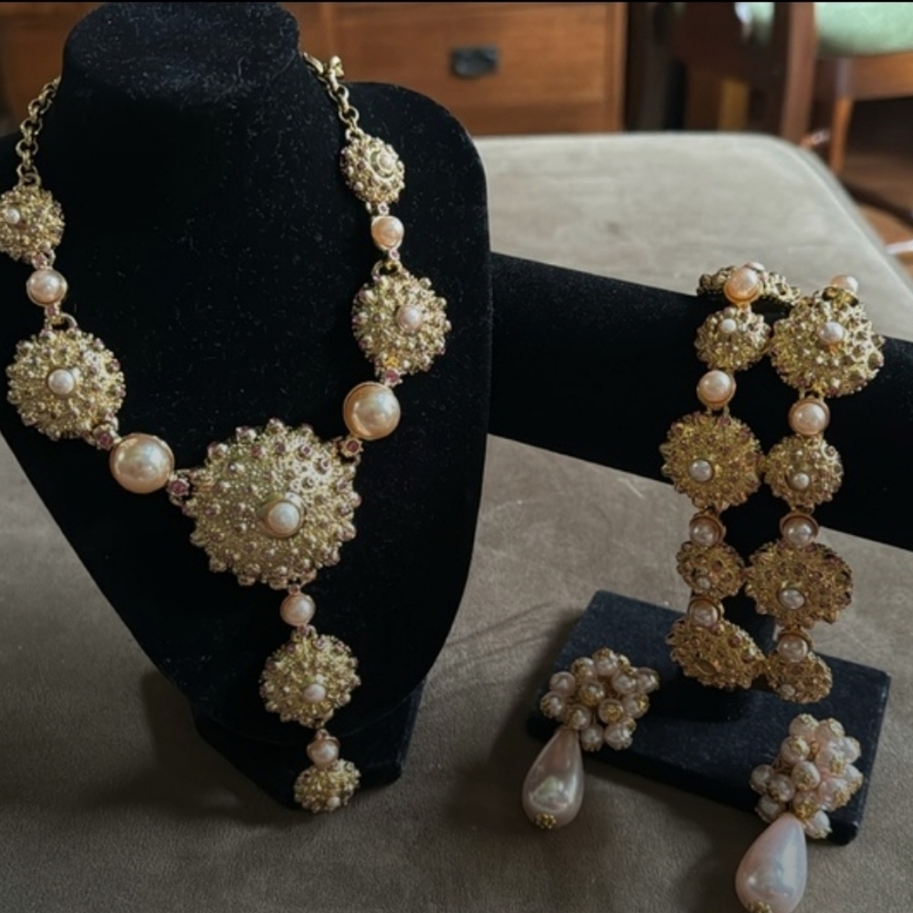 Hutton Wilkinson Vintage Sea Urchin Style Necklace and Bracelet